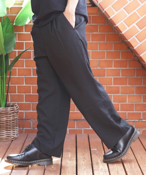 8(eight)(エイト)の「ツータックワイドクロップドスラックス(スラックス・メンズ・ブラック/ネイビー・マルチサイズ)」の3枚目の写真