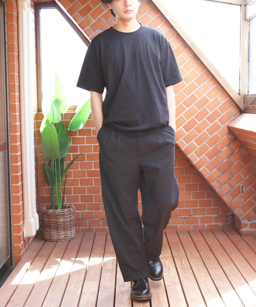 8(eight)(エイト)の「ツータックワイドクロップドスラックス(スラックス・メンズ・ブラック/ネイビー・マルチサイズ)」の5枚目の写真