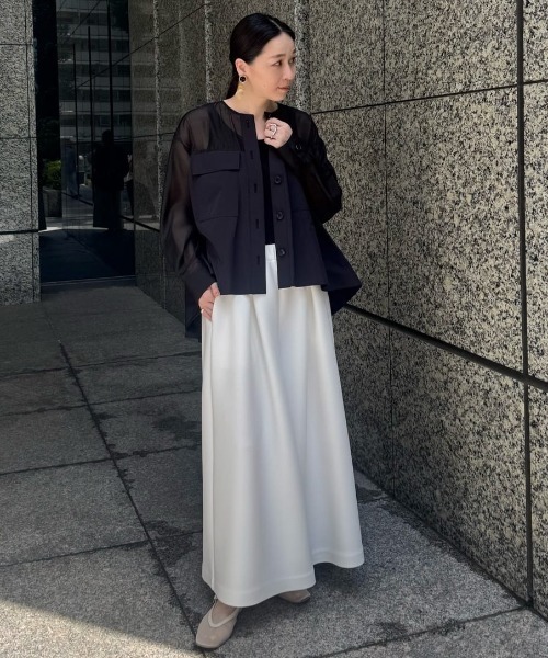 ADORE(アドーア)の「ハイマルチタフタジャケット(ブルゾン・レディース・ブラック/ベージュ・38)」の19枚目の写真