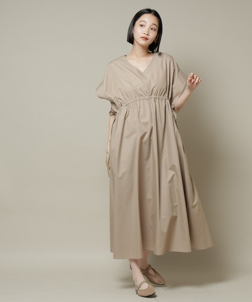 NANO universe（ナノユニバース）の「ドロストギャザードルマンワンピース（ワンピース・レディース・ブラック/ベージュ/ブルー・FREE）」の10枚目の写真