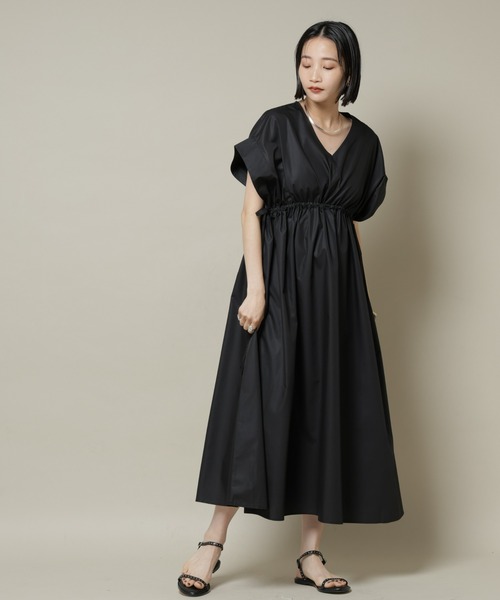 NANO universe（ナノユニバース）の「ドロストギャザードルマンワンピース（ワンピース・レディース・ブラック/ベージュ/ブルー・FREE）」の21枚目の写真