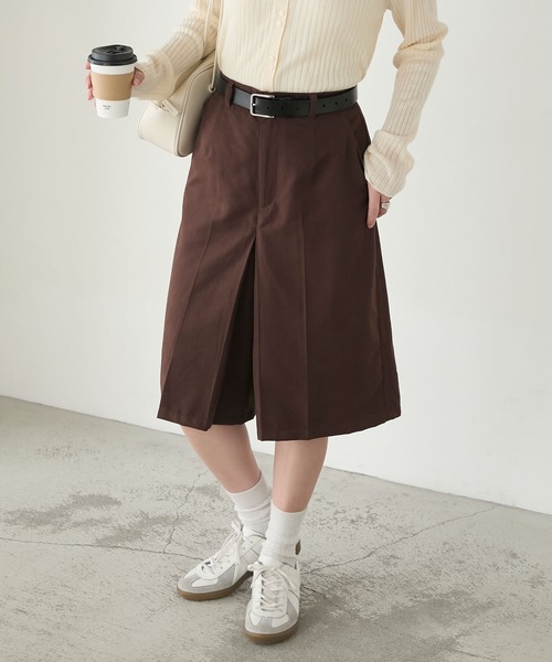 BONLECILL(ボンルシール)の「ブラッシュドピーチフロントタックバミューダパンツ(その他パンツ・レディース・チャコールグレー/ブラック/ベージュ/ブラウン・L/M)」の3枚目の写真