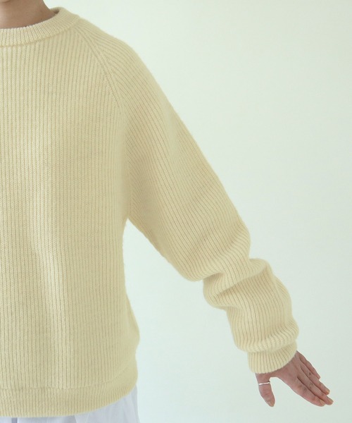 PAR ICI（パーリッシィ）の「BRITISH WOOL 片畦ニットプルオーバー（ニット/セーター・レディース・ホワイト/ブルー/グリーン/オレンジ/ネイビー/ブルー系その他・FREE）」の17枚目の写真