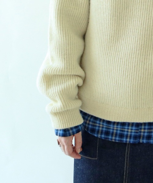 PAR ICI（パーリッシィ）の「BRITISH WOOL 片畦ニットプルオーバー（ニット/セーター・レディース・ホワイト/ブルー/グリーン/オレンジ/ネイビー/ブルー系その他・FREE）」の10枚目の写真