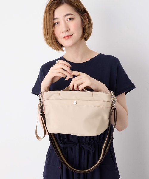 Petit Honfleur（プチオンフルール）の「バイカラーショルダーバッグ（トートバッグ・レディース・ブルー/ブラック/ベージュ・フリー）」の15枚目の写真