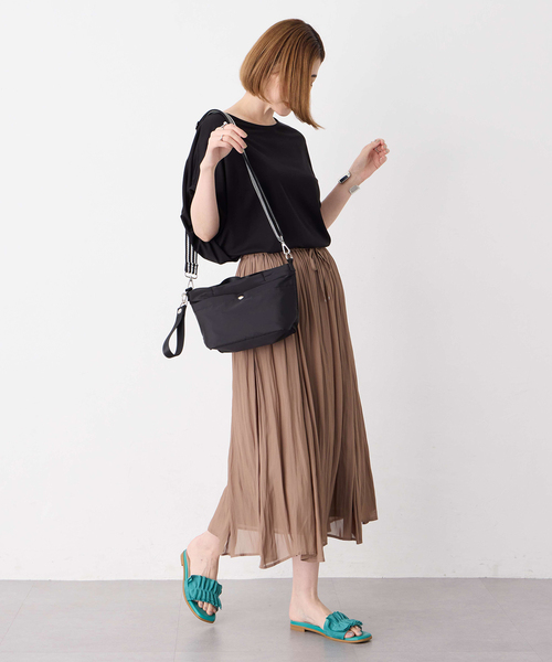 Petit Honfleur（プチオンフルール）の「バイカラーショルダーバッグ（トートバッグ・レディース・ブルー/ブラック/ベージュ・フリー）」の21枚目の写真