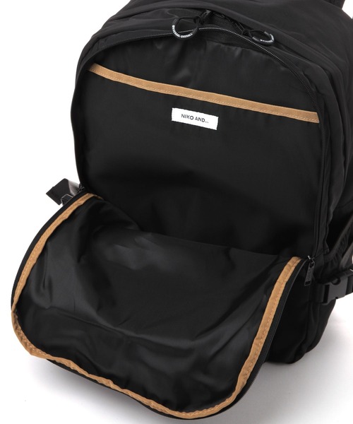 UNIVERSAL OVERALL（ユニバーサルオーバーオール）の「【UNIVERSAL OVERALL(ユニバーサル オーバーオール)】別注ストレージバックパック（バックパック/リュック・メンズ・ブラック・FREE）」の13枚目の写真