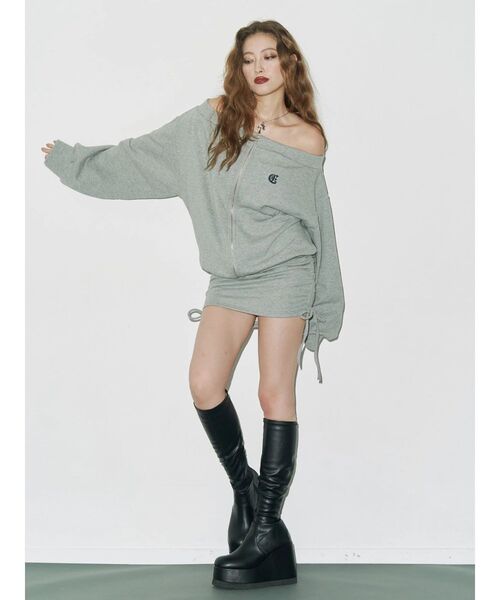 EVRIS(エヴリス)の「ロングチャンキーヒールブーツ(ブーツ・レディース・ベージュ/ブラック・SMALL/MEDIUM/LARGE)」の16枚目の写真