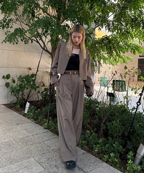 LOOSE STRAIGHT TUCK PANTS（その他パンツ）｜Ameri（アメリ）の