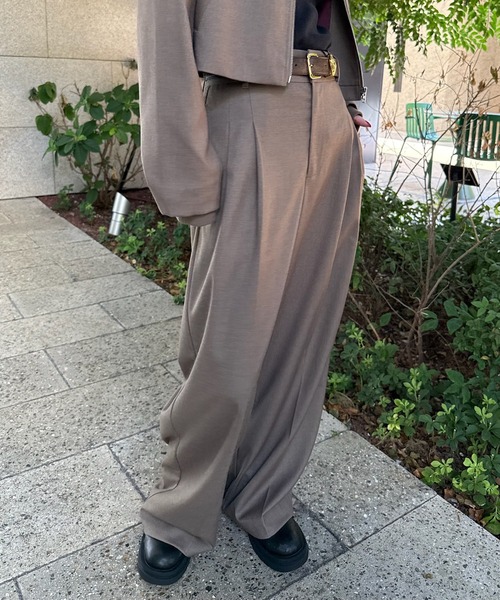 LOOSE STRAIGHT TUCK PANTS（その他パンツ）｜Ameri（アメリ）の