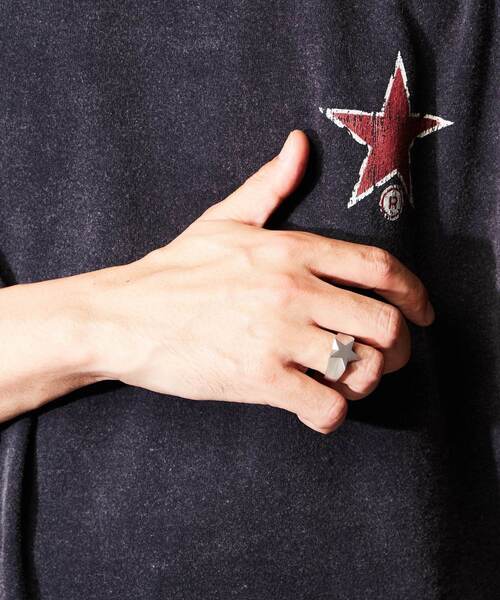 CONVERSE TOKYO(コンバーストウキョウ)の「STAR★ SIGNET RING(リング・レディース・シルバー/ゴールド・SMALL/MEDIUM)」の8枚目の写真
