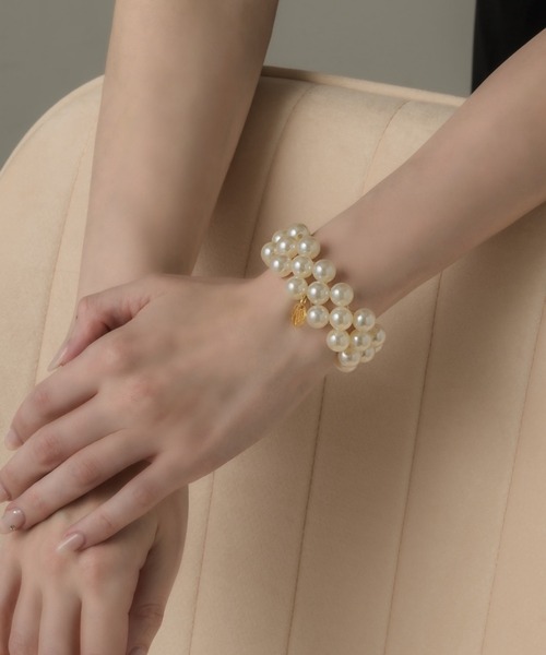 muku（ムク）の「BRACELET・HAIR TIE/PEARL（ブレスレット・レディース・ホワイト/グレー・FREE）」の7枚目の写真