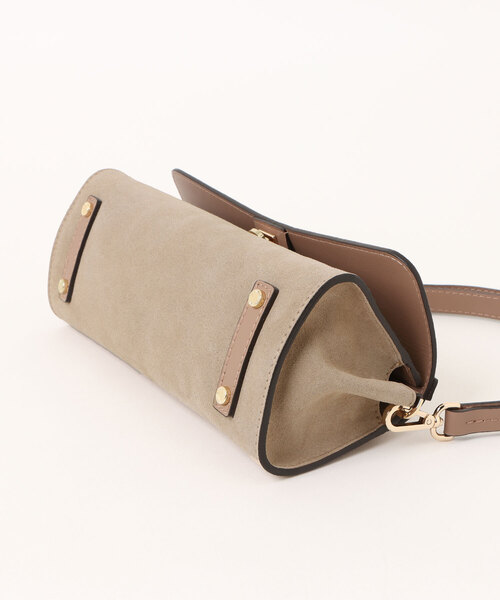 LORISTELLA（ロリステッラ）の「【LORISTELLA】レザーコンビワイドフラップバッグ(Q56471)（ハンドバッグ・レディース・グレー系その他・ALL）」の3枚目の写真