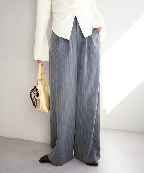 Kastane(カスタネ)の「【新色追加/2サイズ展開/低身長サイズ/無地&ストライプ】ピンストライプスラックス(スラックス・レディース・ネイビー/グレー/グレー系その他/ブラウン/ブルー系その他/ブラック系その他/ブラック・1/0)」の13枚目の写真