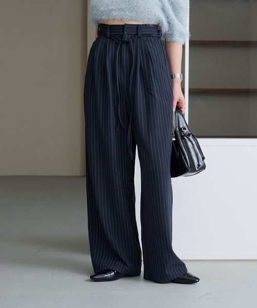 Kastane(カスタネ)の「【新色追加/2サイズ展開/低身長サイズ/無地&ストライプ】ピンストライプスラックス(スラックス・レディース・ネイビー/グレー/グレー系その他/ブラウン/ブルー系その他/ブラック系その他/ブラック・1/0)」の13枚目の写真