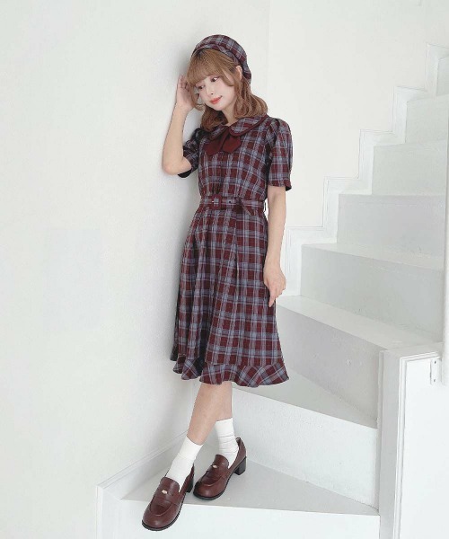 F i.n.t（フィント）の「別珍リボンベレー帽（ハンチング/ベレー帽・レディース・ブラック/ボルドー/ホワイト×ブラック・FREE）」の18枚目の写真