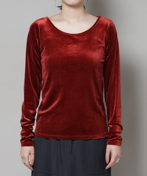 NANO universe(ナノユニバース)の「前後2wayベロアカットトップス(セットアップ可)(Tシャツ/カットソー・レディース・ブラック/レッド系その他/グリーン系その他4・FREE)」の6枚目の写真