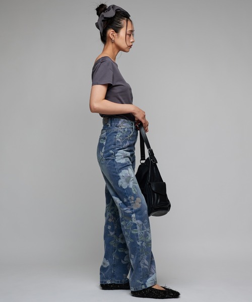 Narcissus(ナルシス)の「【総柄】フラワープリントデニムパンツ《動画あり》(デニムパンツ・レディース・ブルー・FREE)」の3枚目の写真