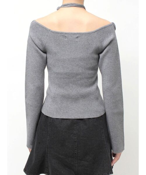 CALNAMUR（カルナムール）の「3Dローズチョーカー付きニット（ニット/セーター・レディース・レッド/グレー/ブラック・FREE）」の15枚目の写真