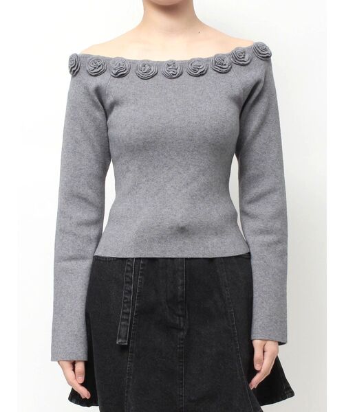 CALNAMUR（カルナムール）の「3Dローズチョーカー付きニット（ニット/セーター・レディース・レッド/グレー/ブラック・FREE）」の15枚目の写真