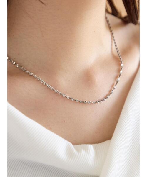 ehka sopo（エヘカソポ）の「ねじれネックレス（ネックレス・レディース・シルバー・F）」の7枚目の写真