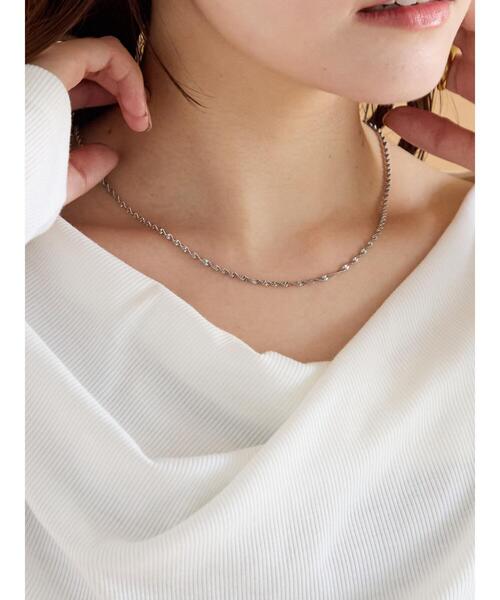 ehka sopo（エヘカソポ）の「ねじれネックレス（ネックレス・レディース・シルバー・F）」の8枚目の写真