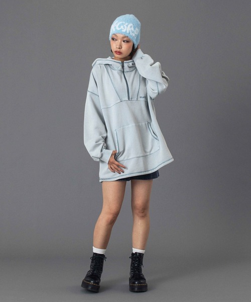 X-girl（エックスガール）の「SIGNATURE LOGO SHAGGY BEANIE（ニットキャップ/ビーニー・レディース・ブラック/ライトブルー/ブラウン・ONE SIZE）」の7枚目の写真