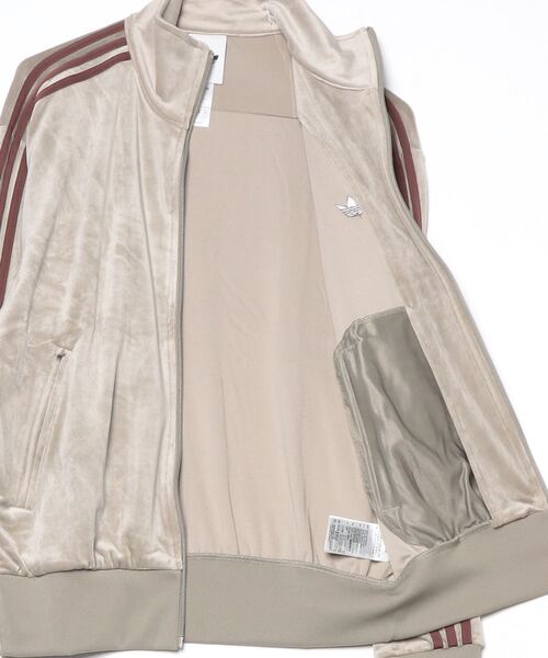 adidas（アディダス）の「FB TT ベロア / ファイヤーバード トラック