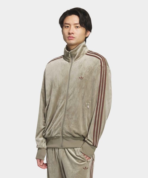 adidas（アディダス）の「FB TT ベロア / ファイヤーバード トラック