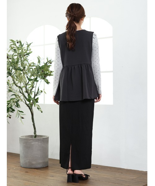 fifth（フィフス）の「Vネックペプラムベスト（ベスト・レディース・チャコールグレー/ブラック/ブルーグレー/ベージュ・M/L）」の11枚目の写真