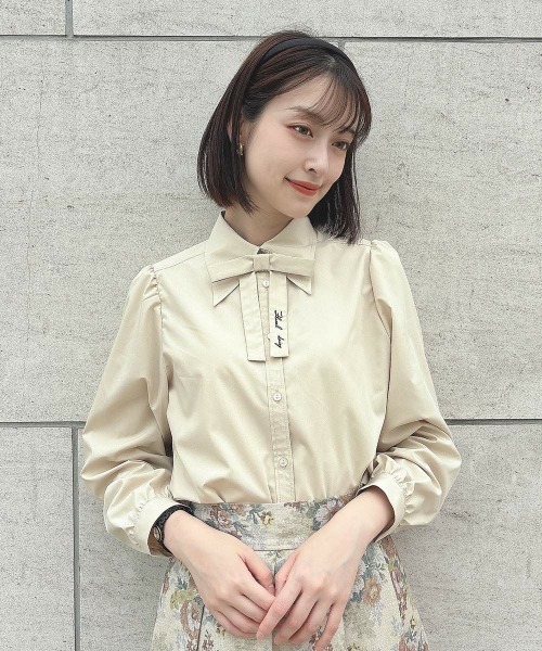 F i.n.t（フィント）の「タイ付きロングポイントカラーシャツ（シャツ/ブラウス・レディース・オフホワイト/ライトベージュ・FREE）」の2枚目の写真