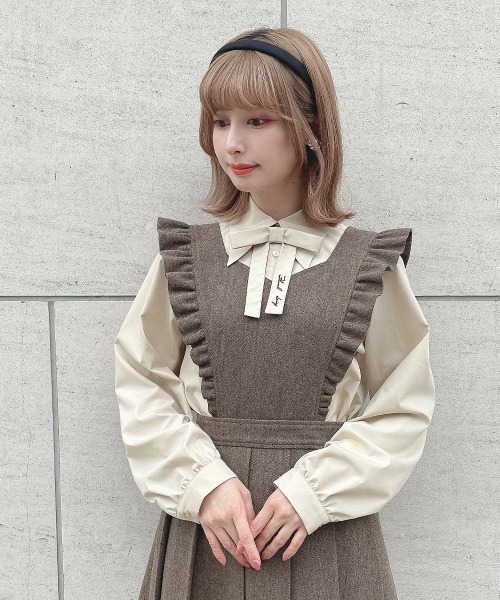 F i.n.t（フィント）の「タイ付きロングポイントカラーシャツ（シャツ/ブラウス・レディース・オフホワイト/ライトベージュ・FREE）」の13枚目の写真