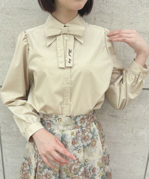 F i.n.t（フィント）の「タイ付きロングポイントカラーシャツ（シャツ/ブラウス・レディース・オフホワイト/ライトベージュ・FREE）」の8枚目の写真