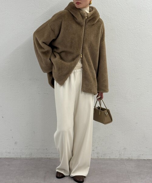 polutet 【新品】LOUNGEDRESSフードフェイクファーブルゾン polutet様専用 【新品】LOUNGEDRESSフードフェイクファーブルゾン