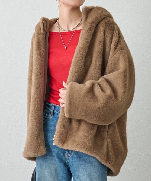 LOUNGEDRESS（ラウンジドレス）の「フードフェイクファーブルゾン