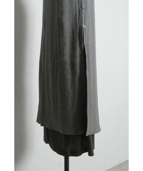 ARVELLIA（アルベリア）の「TWO-TONE SLIT KNIT SKIRT（スカート・レディース・グレー/ブラック・M）」の13枚目の写真