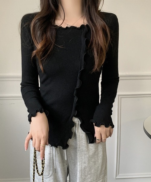 Miniministore(ミニミニストア)の「メロウフリルニット フロントスリット秋服(ニット/セーター・レディース・ホワイト/ベージュ/ブラック・FREE)」の16枚目の写真