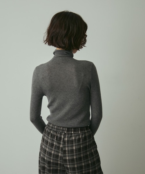 full/fill.（フルフィル）の「turtle neck besic knit / タートルネックベーシックニット（ニット/セーター・レディース・ブラウン/アイボリー/グレー/イエロー/ホワイト/ピンク・FREE）」の19枚目の写真