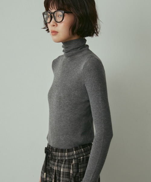 full/fill.（フルフィル）の「turtle neck besic knit / タートルネックベーシックニット（ニット/セーター・レディース・ブラウン/アイボリー/グレー/イエロー/ホワイト/ピンク・FREE）」の17枚目の写真