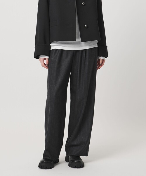 UNITED ARROWS（ユナイテッドアローズ）の「ウール イージー パンツ（その他パンツ・レディース・グレー系/その他9/オフホワイト/ブラック/ライトブルー/その他5・38/36/34）」の6枚目の写真