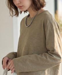 こなれたスラブ生地の下腹丈長袖Tシャツ