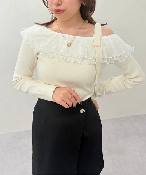 31 Sons de mode（トランテアン　ソン　ドゥ　モード）の「2025秋冬新作 肩リボンアシメフリルニット（ニット/セーター・レディース・ブラック/オフホワイト/チャコールグレー・ﾌﾘ-）」の17枚目の写真