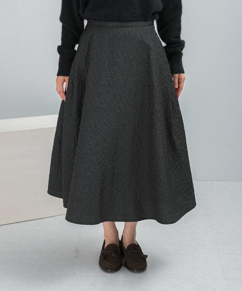 URBAN RESEARCH ROSSO WOMEN（アーバンリサーチ　ロッソ）の「ジャガードサイドタックフレアスカート（スカート・レディース・ブラック・36/38）」の4枚目の写真