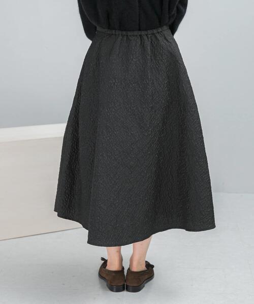 URBAN RESEARCH ROSSO WOMEN（アーバンリサーチ　ロッソ）の「ジャガードサイドタックフレアスカート（スカート・レディース・ブラック・36/38）」の6枚目の写真