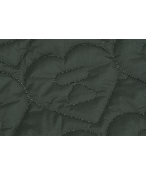A BATHING APE（アベイシングエイプ）の「QUILTED HEART MONOGRAM TOTE BAG（トートバッグ・レディース・ネイビー/アイボリー/オリーブ・FREE）」の9枚目の写真