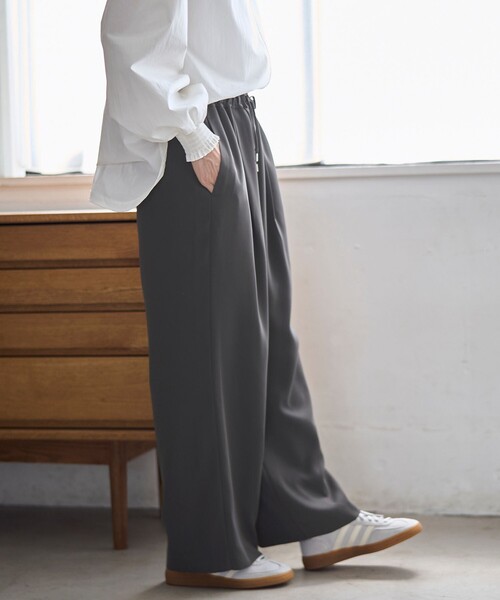 RONEL(ロネル)の「【RONEL】イージーワイドパンツ(その他パンツ・レディース・オフホワイト/ダークグレー・S/M)」の14枚目の写真