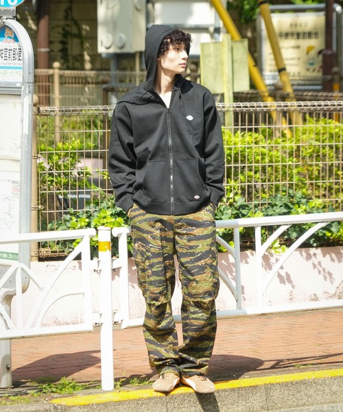 Dickies(ディッキーズ)の「【DICKIES/ディッキーズ】裏起毛 ロゴマークワッペン フルジップパーカー(パーカー・メンズ・ブラック/グレー/ネイビー・LARGE/MEDIUM/X-LARGE)」の4枚目の写真