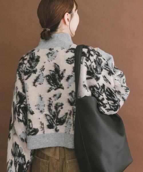 ITEMS URBANRESEARCH（アイテムズ アーバンリサーチ）の「ジャガードニュアンスハイネックニット（ニット/セーター・レディース・ブラウン/ネイビー/ベージュ・FREE）」の3枚目の写真