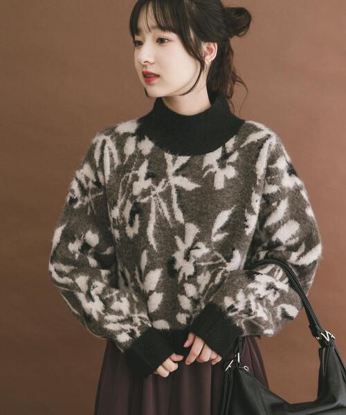 ITEMS URBANRESEARCH（アイテムズ アーバンリサーチ）の「ジャガードニュアンスハイネックニット（ニット/セーター・レディース・ブラウン/ネイビー/ベージュ・FREE）」の12枚目の写真