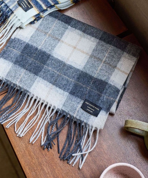 GLOBAL WORK(グローバルワーク)の「ファインタッチウールマフラー/593186(ストール/ショール・メンズ・ネイビー/ネイビー×ホワイト/イエロー/ネイビー系9/ネイビー系7/グレー/ベージュ/ブラック・ONE SIZE)」の4枚目の写真